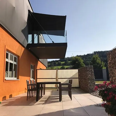 Black Loft - The Artist's Place
