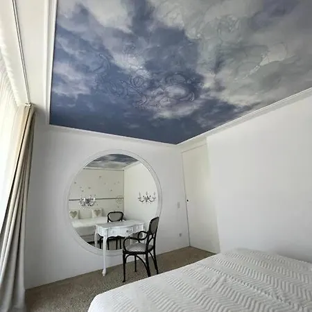 Black Loft - The Artist's Place Holiday home