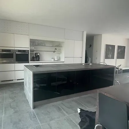 Black Loft - The Artist's Place Holiday home *